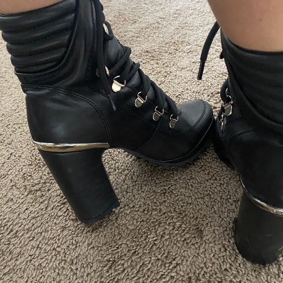 DKNY BOOTS - Picture 5 of 8